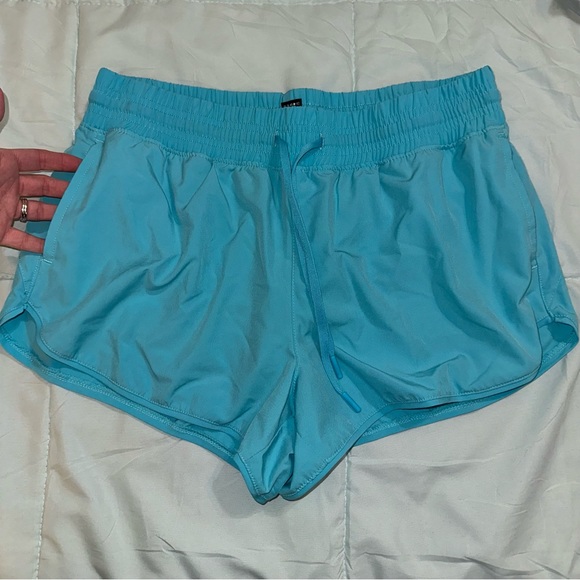 EUC Women’s 90 Degrees by Reflex Running Shorts Size Medium - Picture 1 of 4